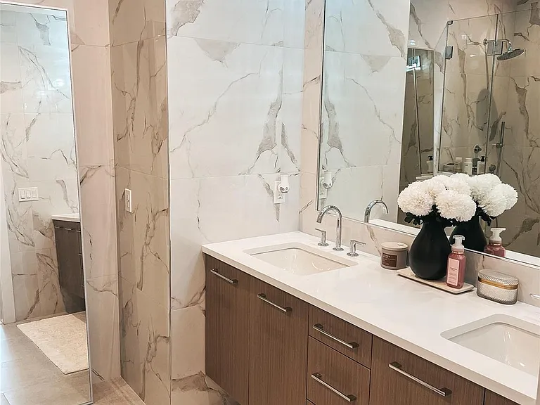 56 Ocean Watch Ct — Photo 4