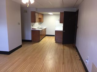 16 S Hill St APT 1A, Fountain City, WI 54629