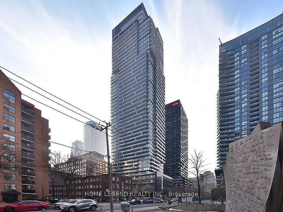 1st image of 39 Roehampton Ave #706
