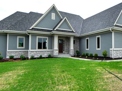 209 Four Winds Ct, Hartland, WI, 53029