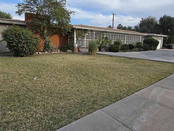 3rd image of 1070 Heber Ave