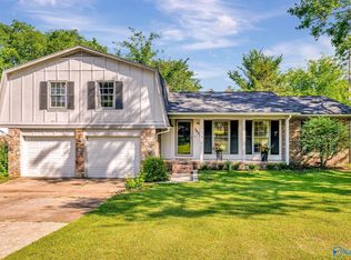 7800 Springbrook Dr SE, Huntsville, AL 35802