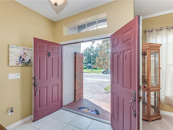 4th image of 626 Carrigan Woods Trl