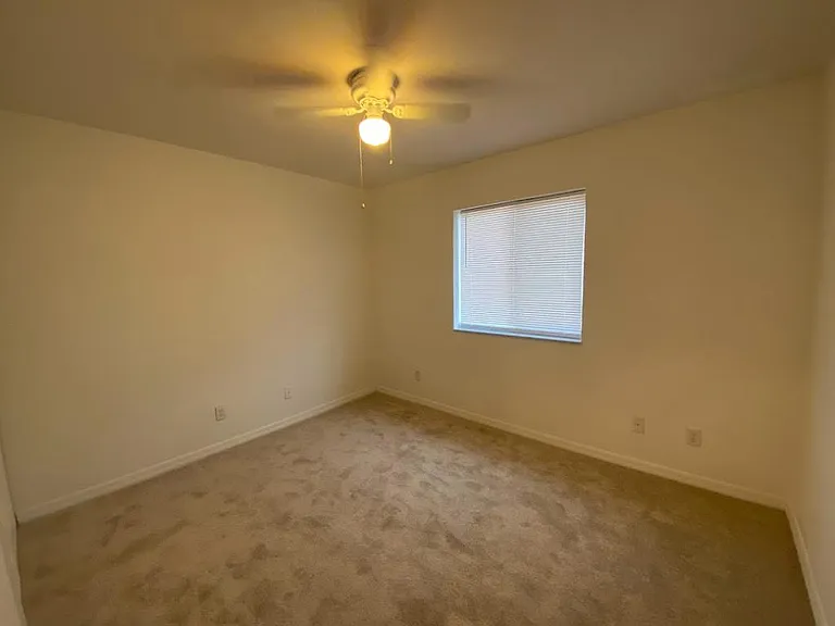 9634 Roundstone Cir — Photo 14