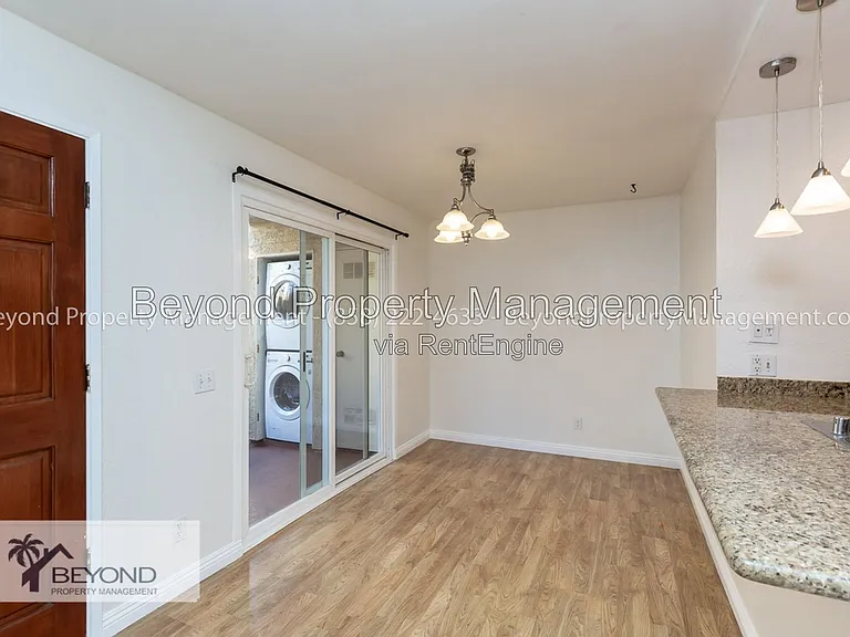 2608 Broadway #3 — Photo 5