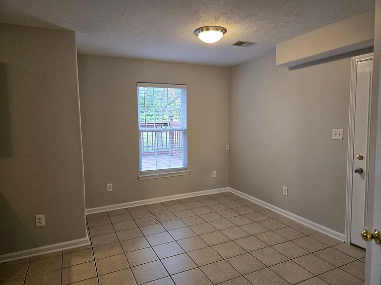 1092 Winding Oak Trl — Photo 7