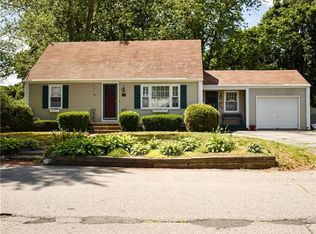 24 Gillan Ave, Warwick, RI 02886