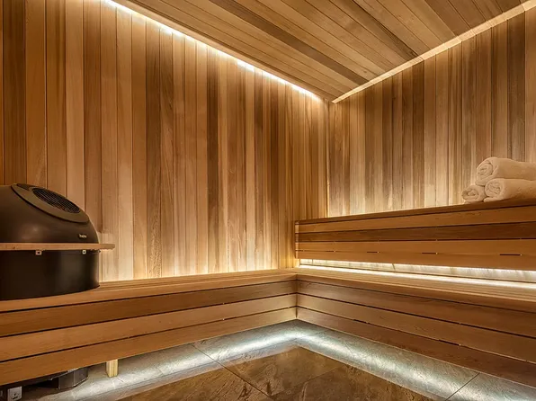 551 West 21st Street image 13 of 19