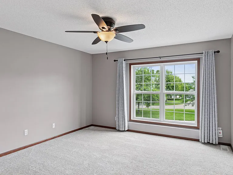 15424 Foster Dr N — Photo 17