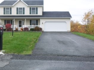 59 Dormie Ave, Mechanicville, NY 12118