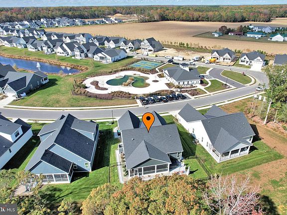 4th image of 28019 Winona Ln