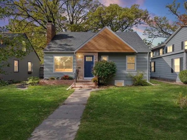 4257 Ewing Ave N, Robbinsdale, MN 55422