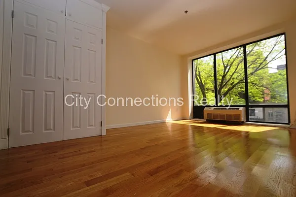 Rented by City Connections Realty | media 23