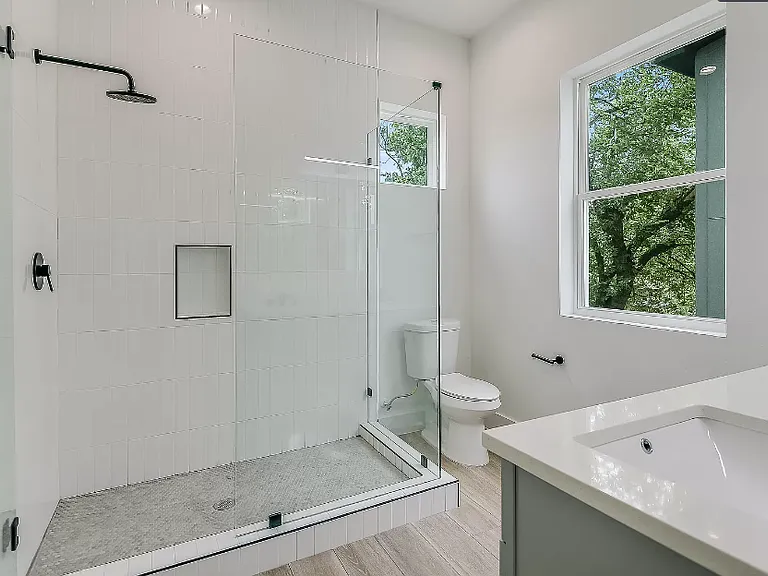 606 S Hackberry — Photo 10