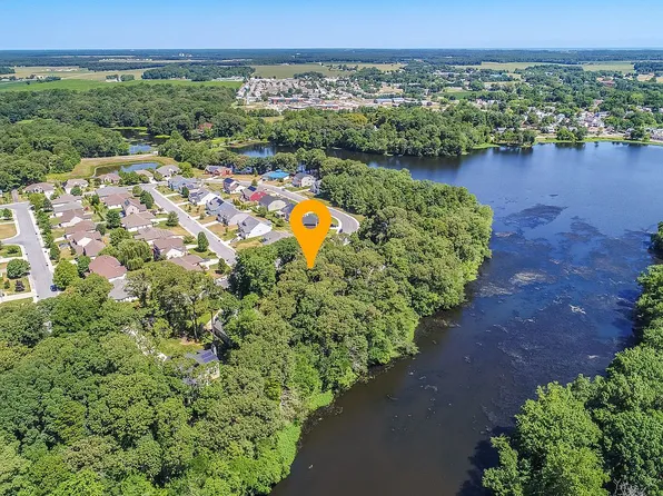 138 W Shore Dr, Milton, DE 19968