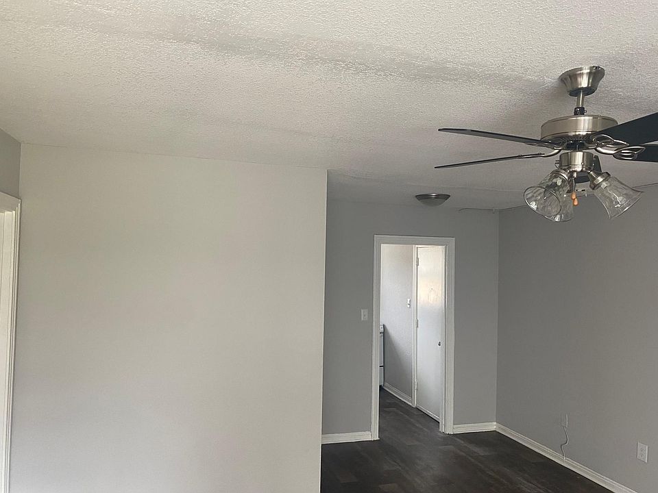 1st image of 1625 16th St N #205