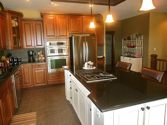 Gourmet State-of-the-Art Kitchen