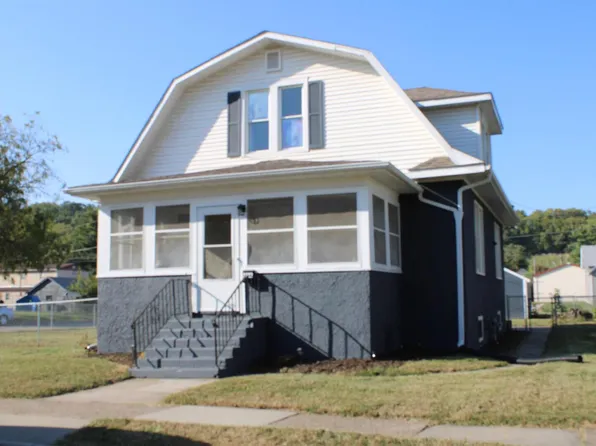 3712 Johnson Ave, Davenport, IA 52802