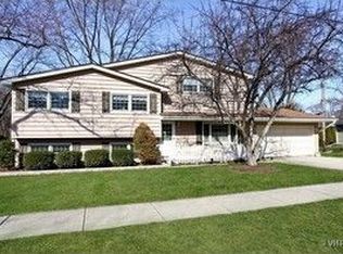 1415 S 13th Ave, St Charles, IL 60174