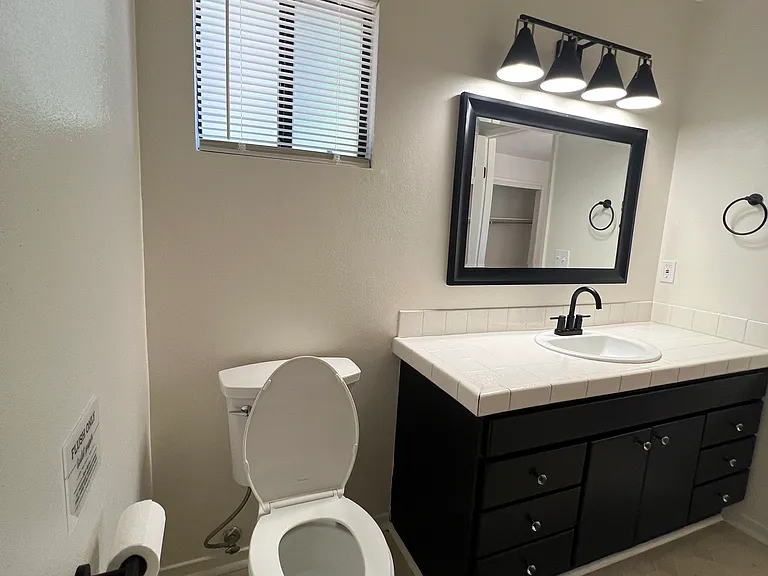 10125 Atascadero Ave #B — Photo 39