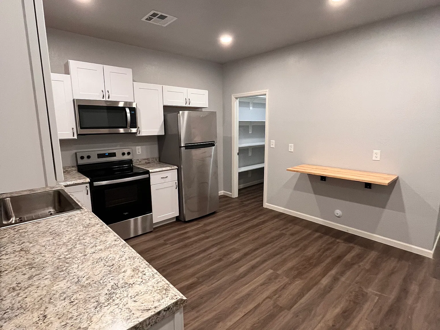 713 W Adobe Dam Dr — Photo 1