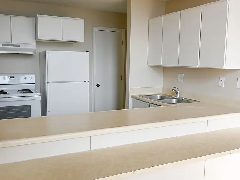Rosewater Apartments — Photo 46