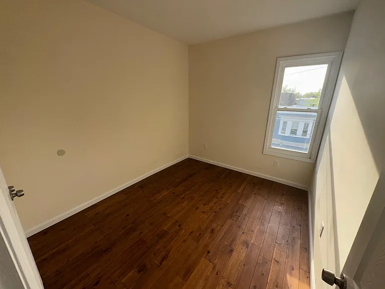 826 S 15th St #3F — Photo 5