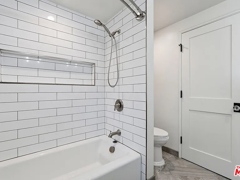 5516 Bluebell Ave — Photo 23