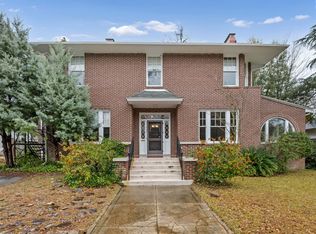 902 Maple St, Columbia, SC 29205