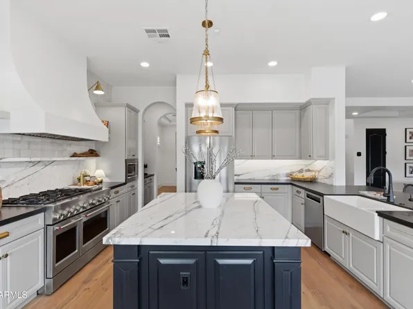 9219 W MOLLY Lane, Peoria, AZ 85383
