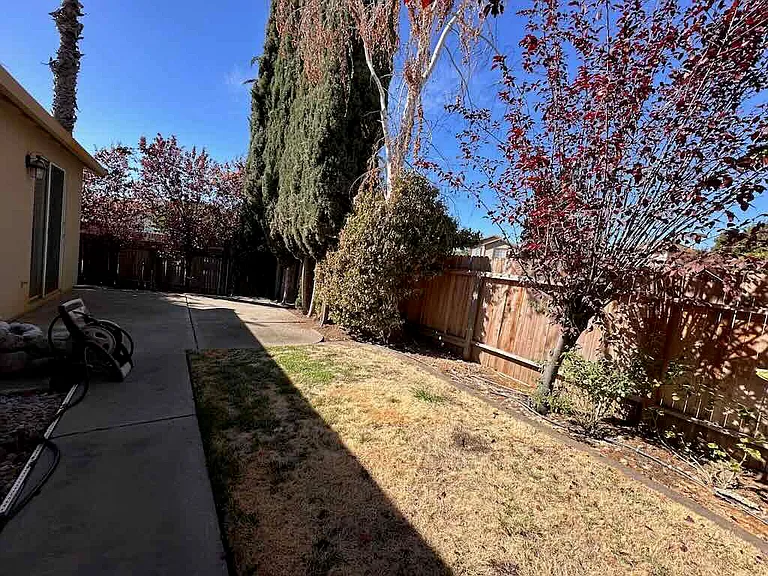5662 Murrell St — Photo 21