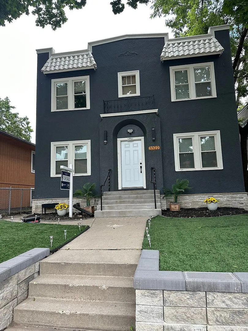 Charming 1BR Duplex in Minneapolis — Photo 4