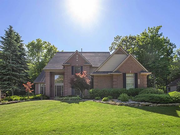 2nd image of 1258 Waterways Dr