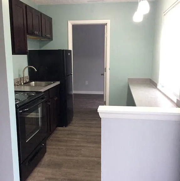 Garfield Villa Apartments — Photo 13