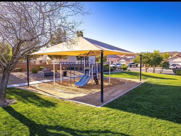 8104 Roundup Ridge St, Las Vegas, NV 89131