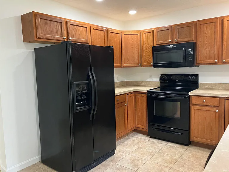 7872 Sandalwood Dr — Photo 10
