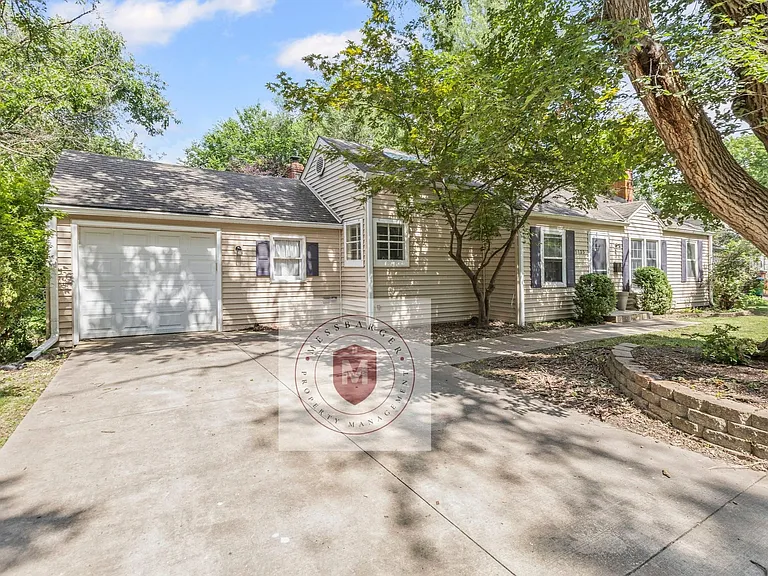 5135 Ash St — Photo 2