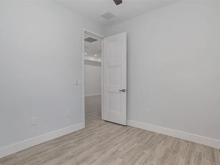 1108 Oregon Ave — Photo 15