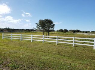 400 Cassata Rd, Sarasota, FL 34240