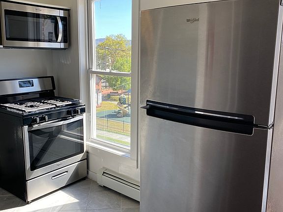 4th image of 16 Farrington St APT 3