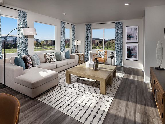 The Crestone floorplan modeled at Vive on Via Varra.
