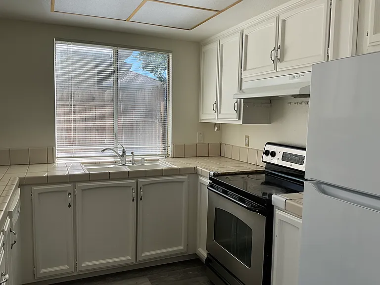 5 Baywind Ct — Photo 6