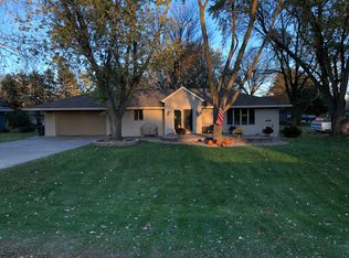 932 Country Club Dr SW, Melrose, MN 56352