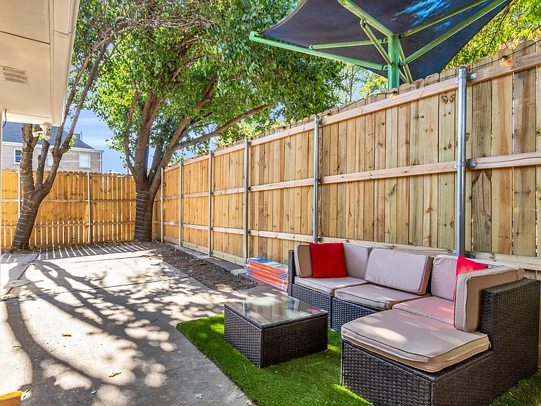 4121 Junius St #B — Photo 34