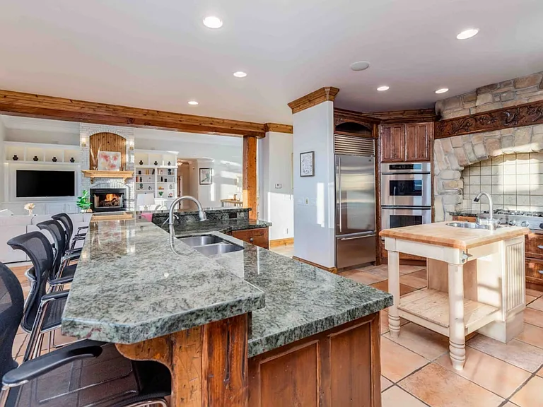 Bella Vista Dr — Photo 20
