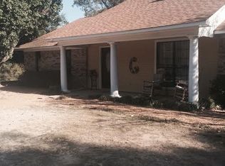 1080 Providence Rd, Yazoo City, MS 39194