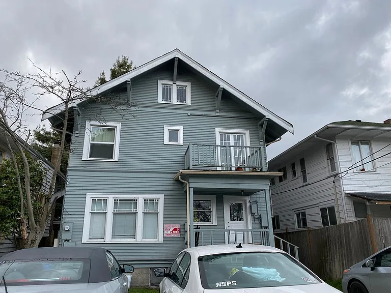 4738 16th Ave NE — Photo 12