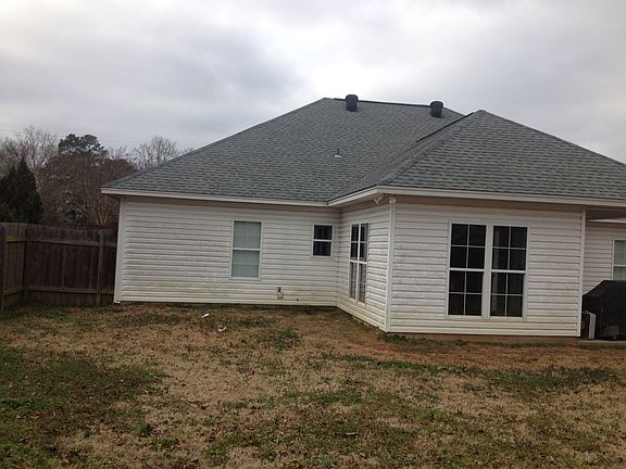 2nd image of 100 Curry Creek Dr