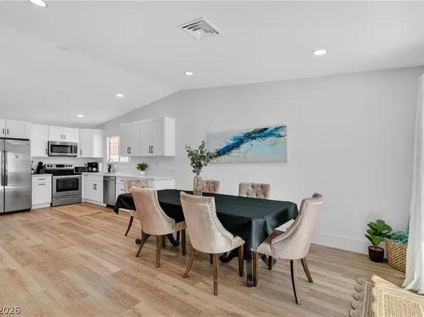 6191 Bullion Blvd, Las Vegas, NV 89103