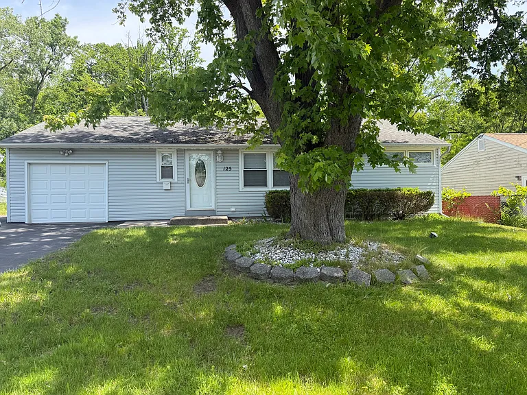 125 Florida Rd S — Photo 1